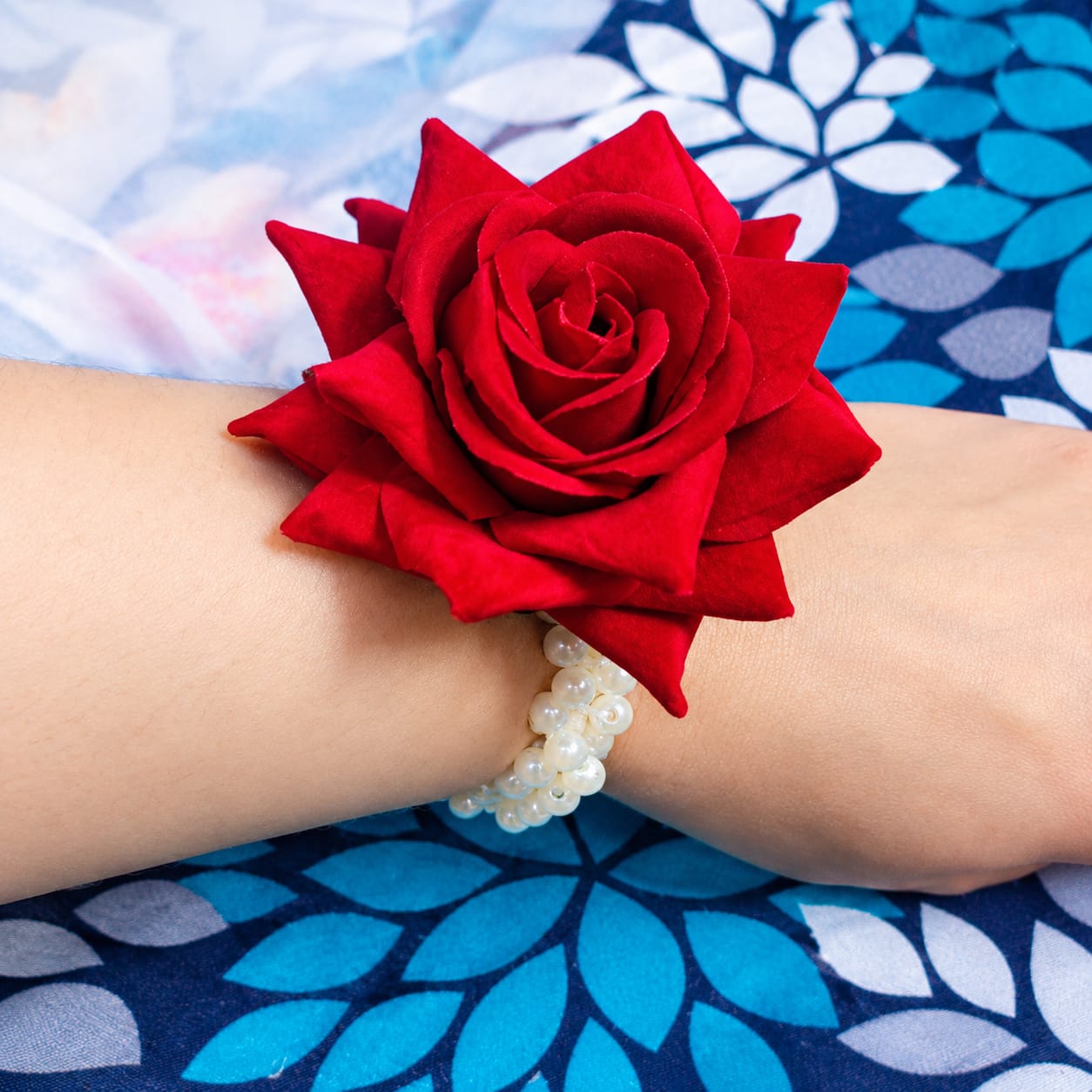 Rose Flower Pearl Hair Bracelet Elegant Hair Accessory